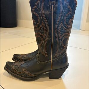 Ariat Black Leather Boots with Tan Embroidery